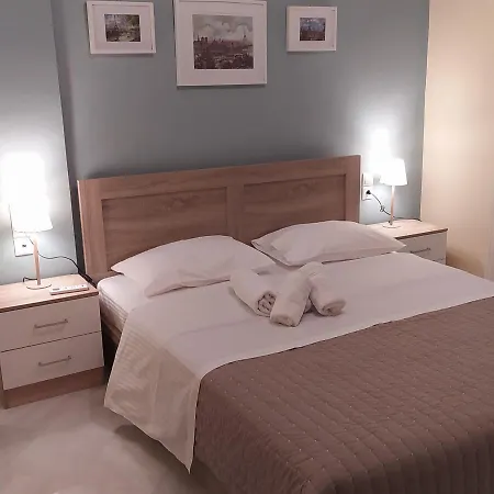 Luxury Apartman Vólosz